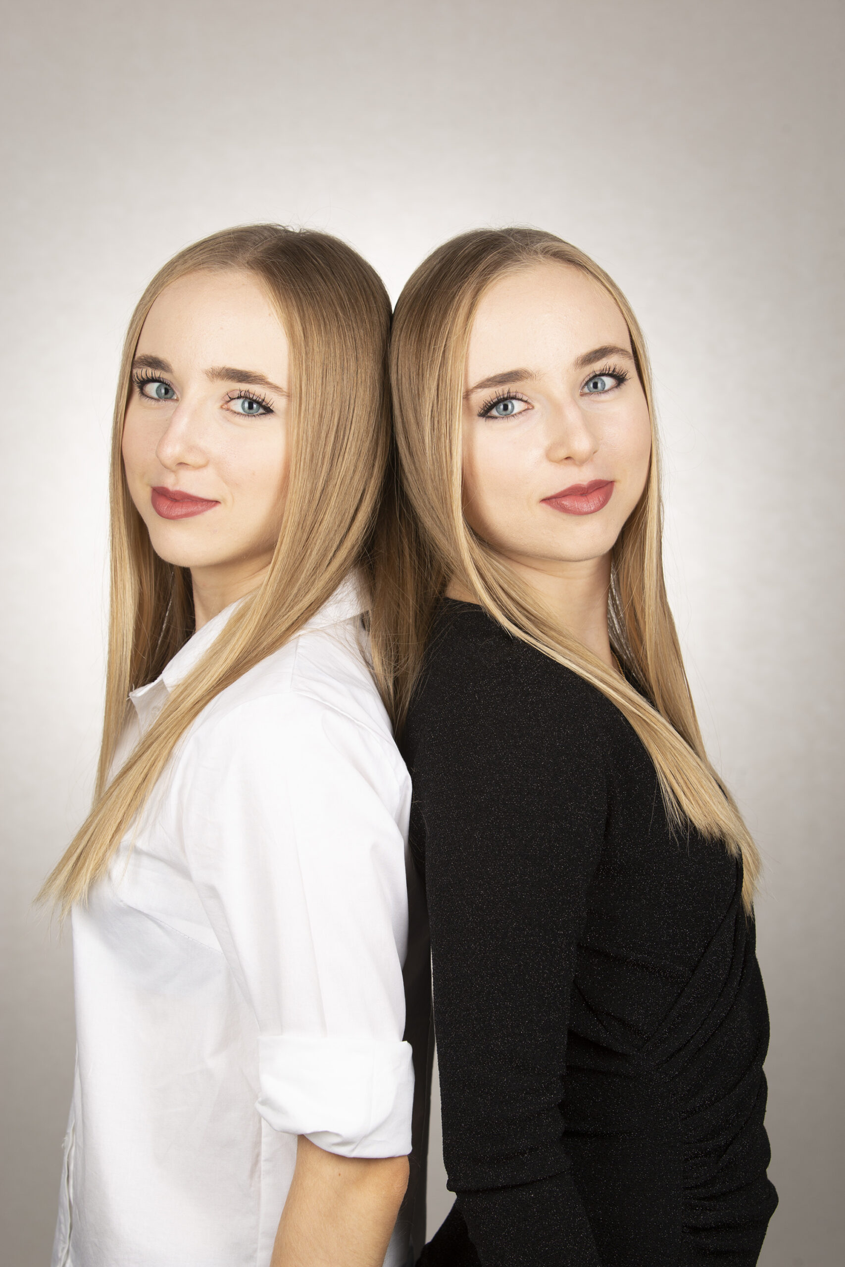 Eleonora e Beatrice Dallagnese