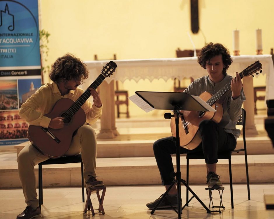 Baratie Guitar Duo